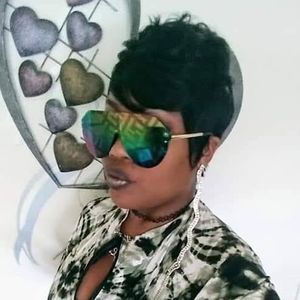 Meet your Posher, Mel